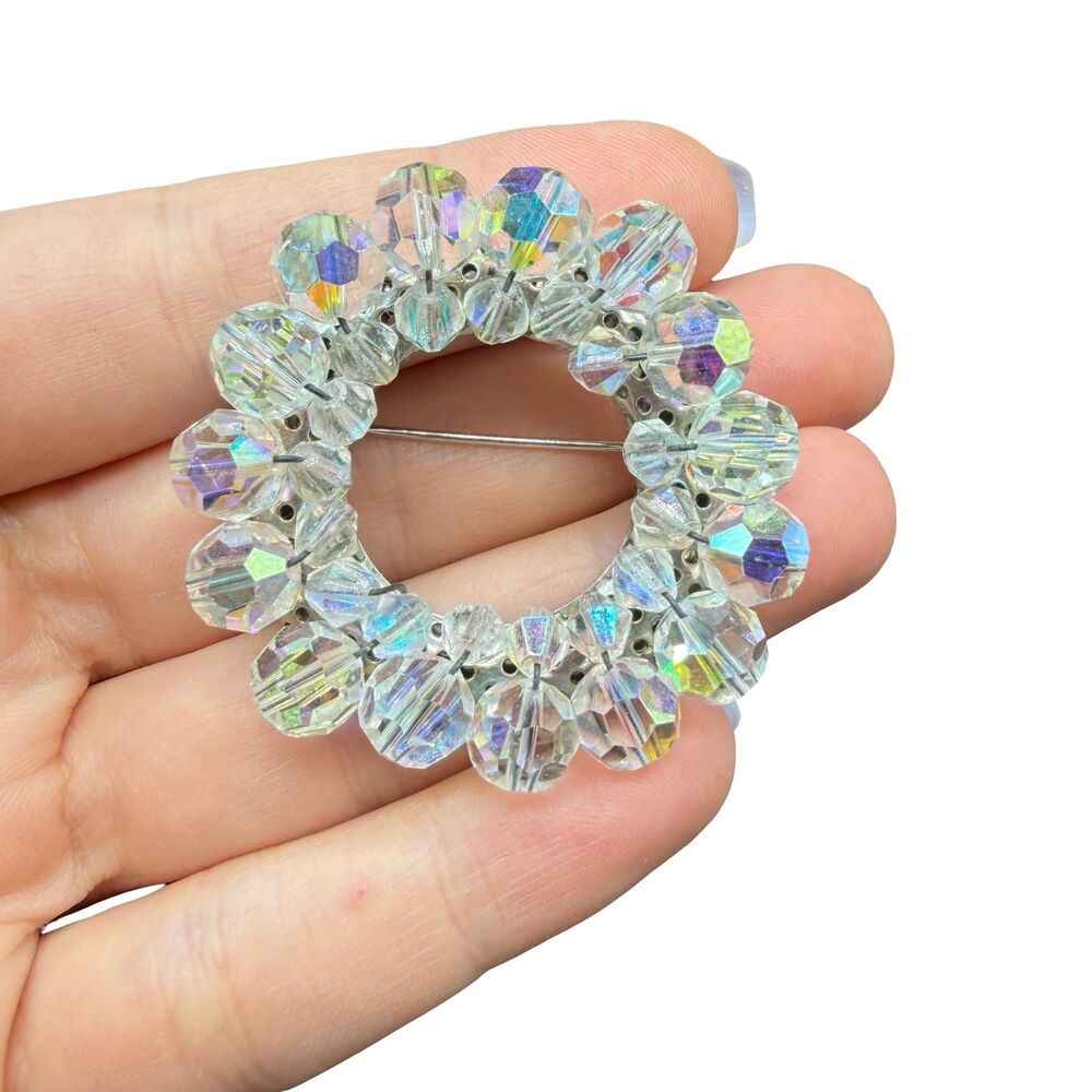 Vintage Jewelry Crystal Faceted Beaded Round Brooch Wreath Pin